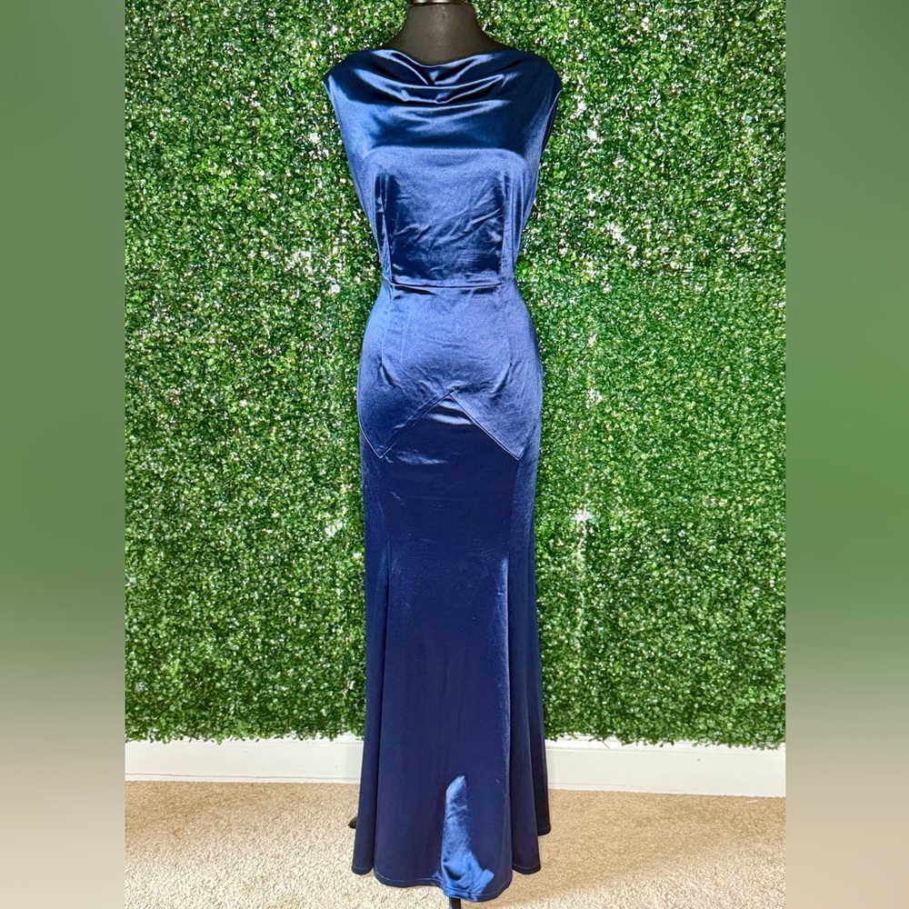 Muxxn Formal Dress